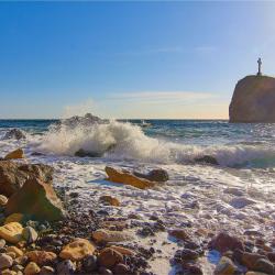 Отдых в Крыму | Яшмовый - живописный пляж для купания в открытом море