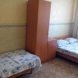Отдых в Крыму | Двухкомнатный дом посуточно для четырёх человек у моря