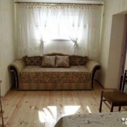 Отдых в Крыму | Двухкомнатный домик в лесу посуточно на семь человек в Горном