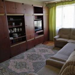 Отдых в Крыму | Трёхкомнатная квартира на шесть человек посуточно Бирюзова
