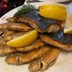 Отдых в Крыму | Фишка кафе крымской рыбной мясной и охотничьей кухни у моря