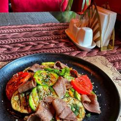 Отдых в Крыму | Зеленый Мир ресторан европейской и мясной кухни с банкетным залом