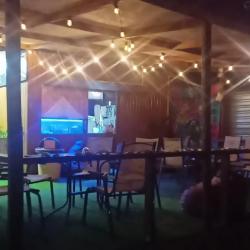 Отдых в Крыму | MeduZza Lounge пляжное кафе крымские морепродукты в Новофедоровке