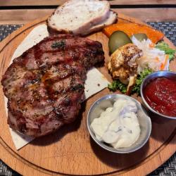 Отдых в Крыму | Parilla bar кафе с летней верандой аргентинская мясная гриль