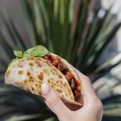 Отдых в Крыму | Cs Tacos кафе мексиканская кухня на хрустальном пляже