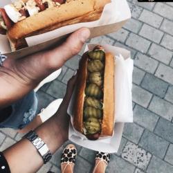 Отдых в Крыму | Hotdog Gourmet все виды хот догов крафтовое пиво фри меню и закуски