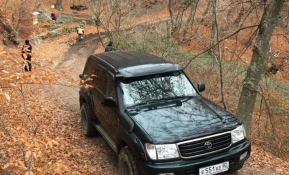 Отдых в Крыму | Futbik 4X4 джиппинг по дикому бездорожью на джипе Toyota