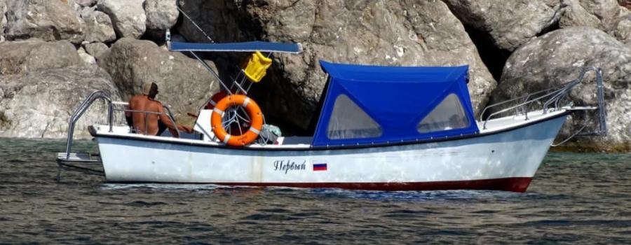 Отдых в Крыму | Первый моторный катер для морской рыбалки круглый год 12 мест