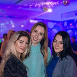 Отдых в Крыму | Золотой дракон диско-бар бильярд караоке вечеринки напитки и закуски
