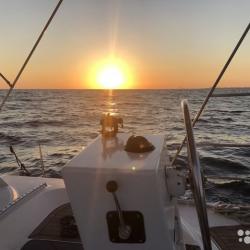 Отдых в Крыму | Фокстрот яхта парусник для морских прогулок рыбалки и круизов