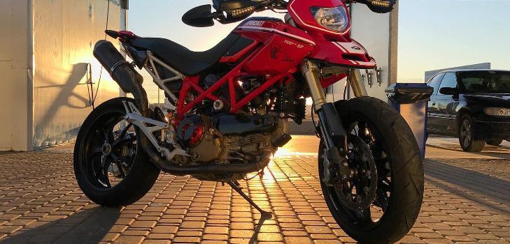 Отдых в Крыму | Посуточный прокат мотоциклов Honda и Ducati для покатушек и фото